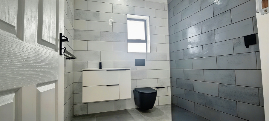 3 Bedroom Property for Sale in Dana Bay Western Cape